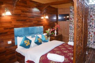 New Lakes Crown Group Of Houseboats - Srinagar - 6