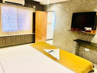 the HOTEL RL GRAND - 1