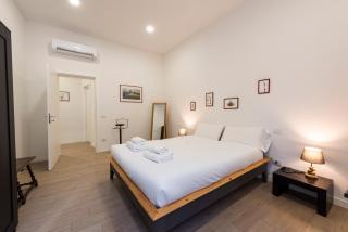 Quiet Central Florence Apartment AC WiFi - 2