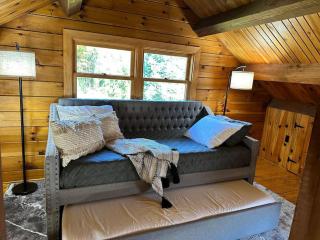 Forest Tree Log Cabin - 3