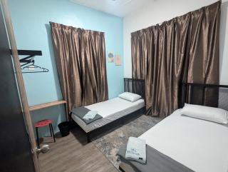 Shines GuestHouse 3Br with Outdoor Chilling - Pasir Gudang - 4