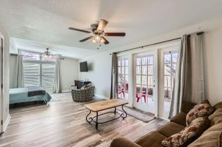 New 5 BDRM W/Pool Mins to Pearl/Riverwalk/Quarry Market - Sleep 12 - San Antonio - 1