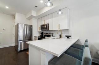 Roof deck w city views - brand new 3bd 3ba - 1