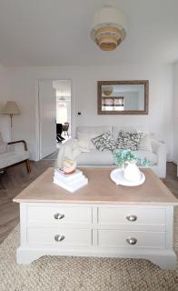 Cotswold Green Sleeps 5 with Free ev Charge - 2