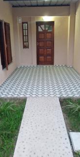 Casa 2 dormitorios con estacionamiento abierto - Río Tercero - 0
