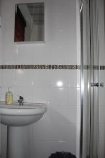 Veelux self catering apartment-WIFI-Netflix - Johannesburg - 5