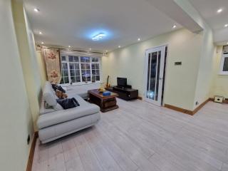 4 bedroom detach house in Cheadle Hulme - Cheadle Hulme - 0