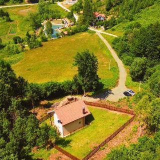 Villa Povlen - Mini bar, Hot tub, Bazen, Ozvučenje u srcu šume - Prokići - 4