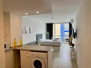 Inviting Studio with Sea View - 1
