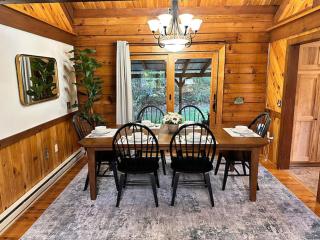 Forest Tree Log Cabin - Middletown - 9