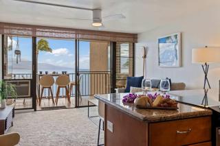 Oceanfront Condo with Heated Pool Hot Tub & Lanai - Wailuku - 8
