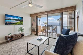 Oceanfront Condo with Heated Pool Hot Tub & Lanai - Wailuku - 5