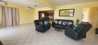 Gorgeous Oceanview Peaceful Villa - Little Bay - 2