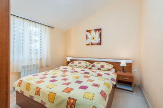 Apartment Buneta with Relaxing Outdoor Area - Ližnjan - 7