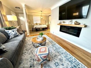 Parma Ranch with Hot Tub and Game and Media Room - Parma - 4