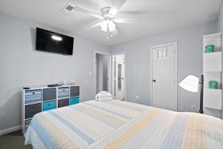 Emerald Escape-Ground Floor in Golf Colony - 7