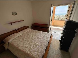 Villetta Fronte Mare - La Caletta - 3