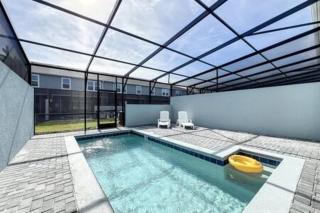 Luxury 5 Bdr Disney Villa with Pool & Resort Fun 387 - Davenport - 4