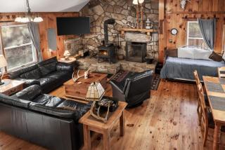 River Access Loft Deck WiFI & Pet Friendly - Great Cacapon - 1