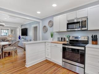 Ebb & Flow Apartment House - Tybee Island - 1