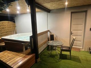 Le gîte du cavalier au cœur de la Forêt/jacuzzi - Dole - 9