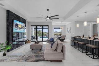 Canal Tranquility, Heated Saltwater Pool -Lazy Turtle Retreat - Roelens - Cape Coral - 1