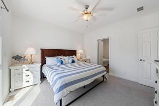 Lake Erie Serenity Hutch - 4