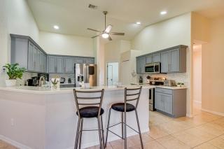 4 Mi to Beach Home with Patio in Cape Coral! - Cape Coral - 1