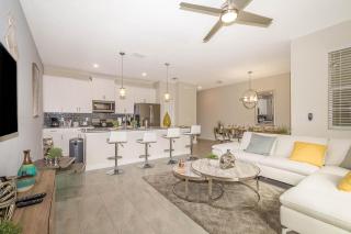 8982SC TOWNHOUSE 4 BEDROOMS 3 BATHROOMS + PRIVATE POOL - Davenport - 0