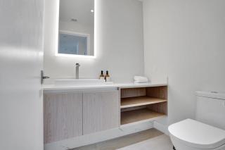 2BR Ocean Views Condo in West Palm - 2