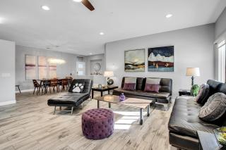 Near Downtown Palm Springs Home with Mountain Views - 2