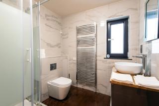 Spacious Cottage 3 Bedrooms with Free Private Parking in a Central Location - Redcar - 8
