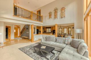 Brightside Retreat by Salmon River - Family Friendly Spacious Peaceful Deck - Mount Hood Village - 0