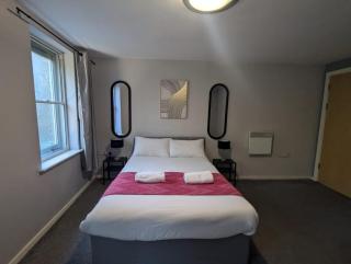 TWO BEDROOM Quayside River View - Newcastle upon Tyne - 7