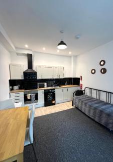BELMONT Apartments - Liverpool - 9