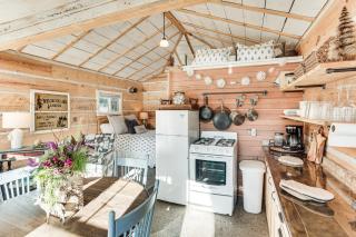 4 Mi to Main Street Riverfront Minnesota Cabin - 6