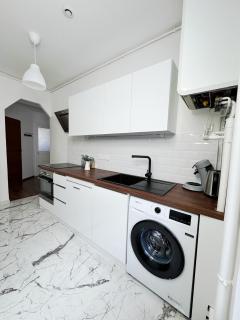 Champagne Haven Elegant Stay in City Center - Épernay - 1