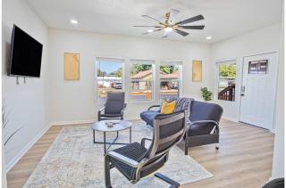 Perfect Spot to Relax 4BR3BA Near DTown Hemisfair - 5