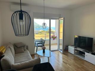 Apartment Jana Meerblick mit Balkon nähe Sandstrand - Bečići - 0