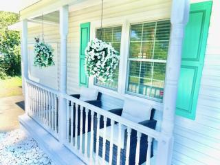 Shady Pines Retreat - Hope Mills - 9