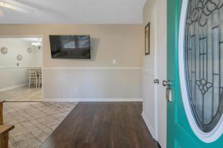 Shady Pines Retreat - Hope Mills - 5