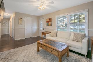 Shady Pines Retreat - Hope Mills - 2