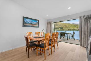 Frankton House - Queenstown Holiday Home - Queenstown - 7