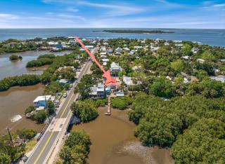 The Pink House - Cedar Key - 8