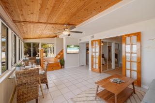 Gulf front with sand and water access - 4