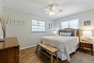 Solimar- Upstairs bay views - Cedar Key - 2