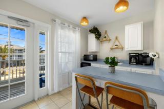 Daisy House - Cedar Key - 4