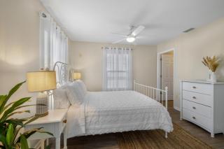 Daisy House - Cedar Key - 2