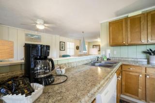 Hill top house with amazing views and bay side dock with fishing deck - 4
