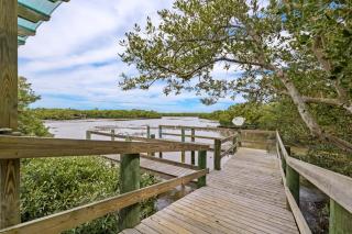 Rains Waterfront Cottage - Cedar Key - 9